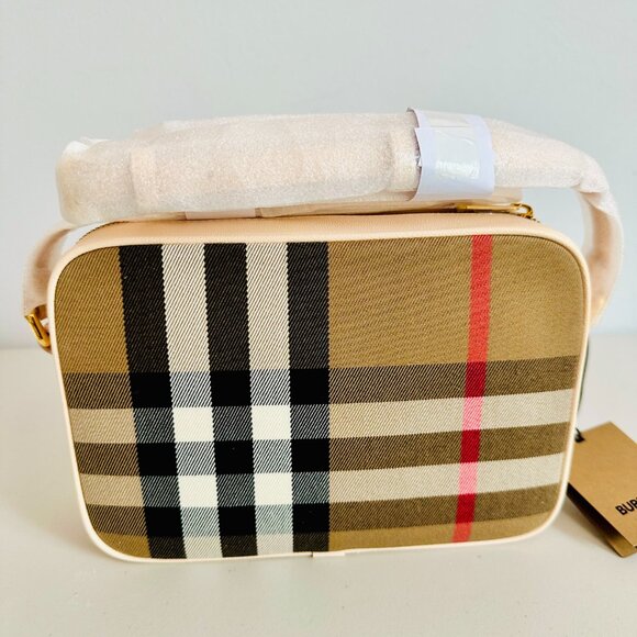 BURBERRY LONDON LARGE HOUSE CHECKS PALE CAMEO LIGHT PINK SALMON CAMERA BAG $1250 - Picture 4 of 9